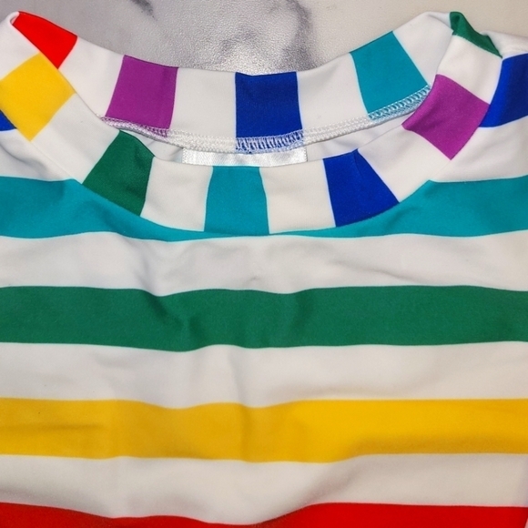 Hanna Andersson Rash Guard Top Rainbow Stripes Print Size 8 - Picture 6 of 14